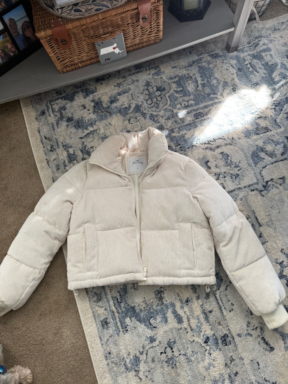 Hollister Cream Corduroy Puffer Jacket